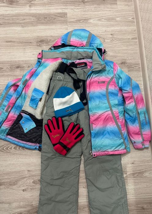 Теплый Костюм доя зимних прогулок. Лыжный костюм