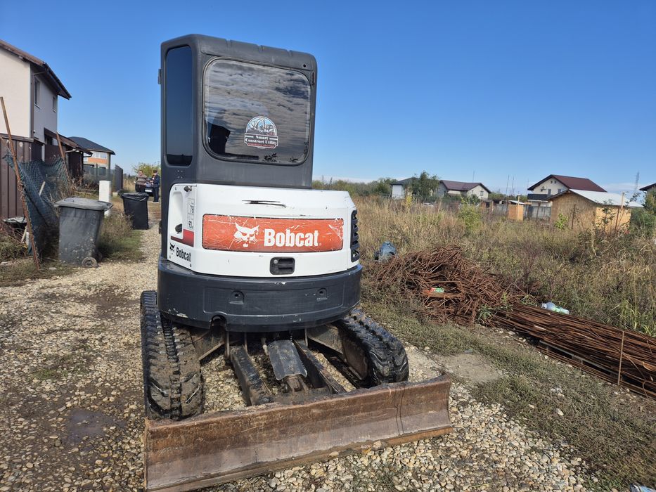 Miniexcavator Bobcat E35
