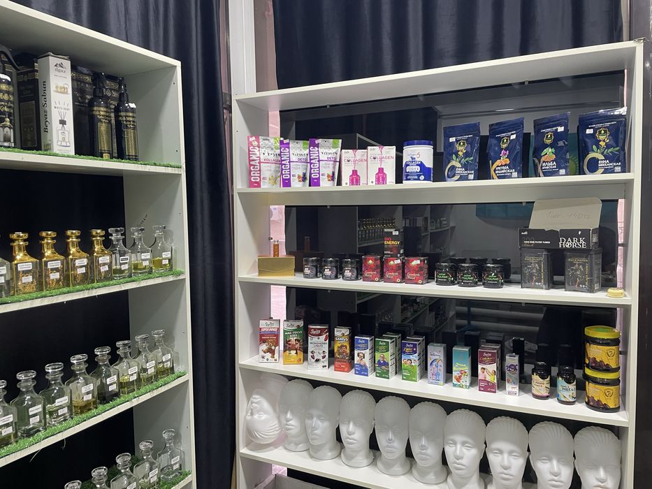 Продам полки шт-10.000