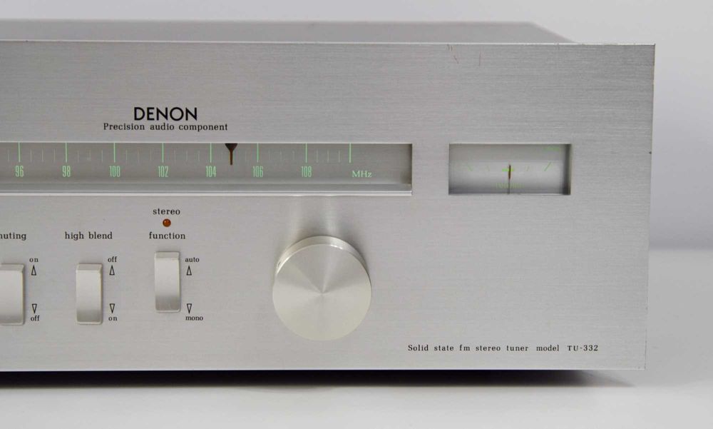 Tuner Denon TU-332, radio