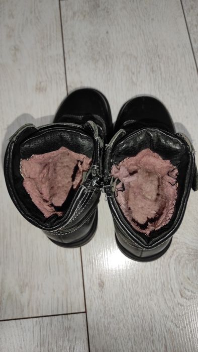 Продам сапожки детские