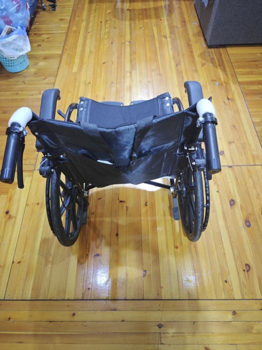 Складная инвалидная кресло-каталка (маленькая)