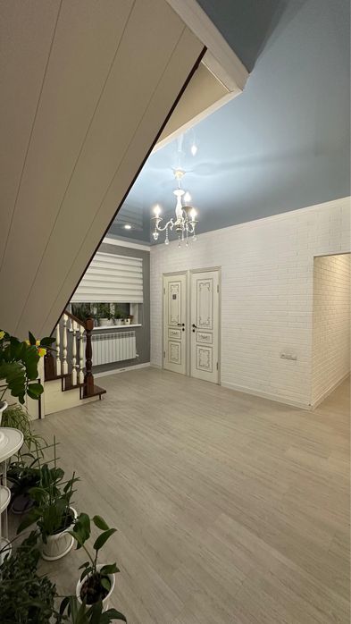 Продам коттедж в элитном районе