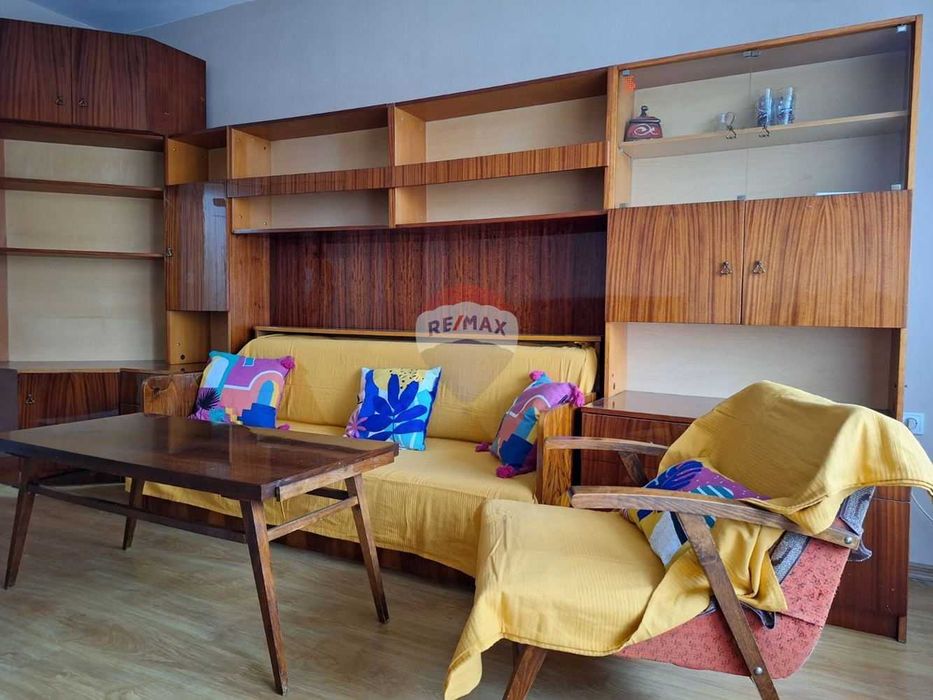 Дава се под наем Четиристаен апартамент в Варна, Център - 98 кв.м за 508.47 € - Снимка #6