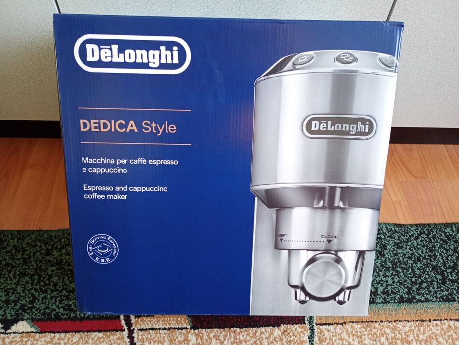 Espressor manual DELONGHI Dedica Style EC685.M, 1300W, 15 bar