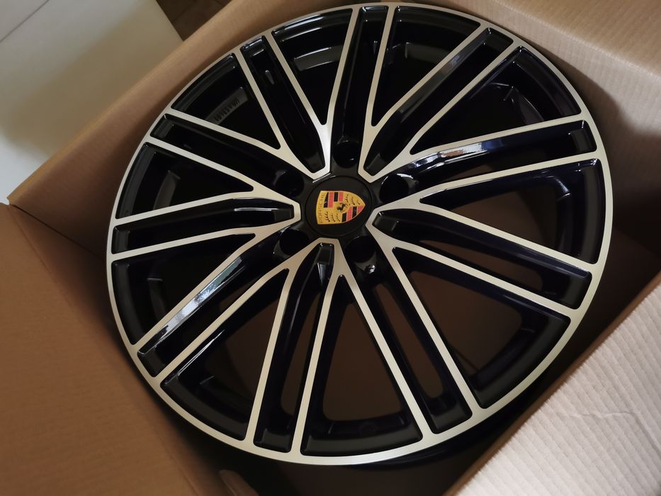 Vand jante de aliaj pentru Porsche Cayenne pe 20 ín2 latimi marca Avus