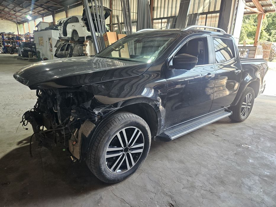 Mercedes X250cdi.На Части