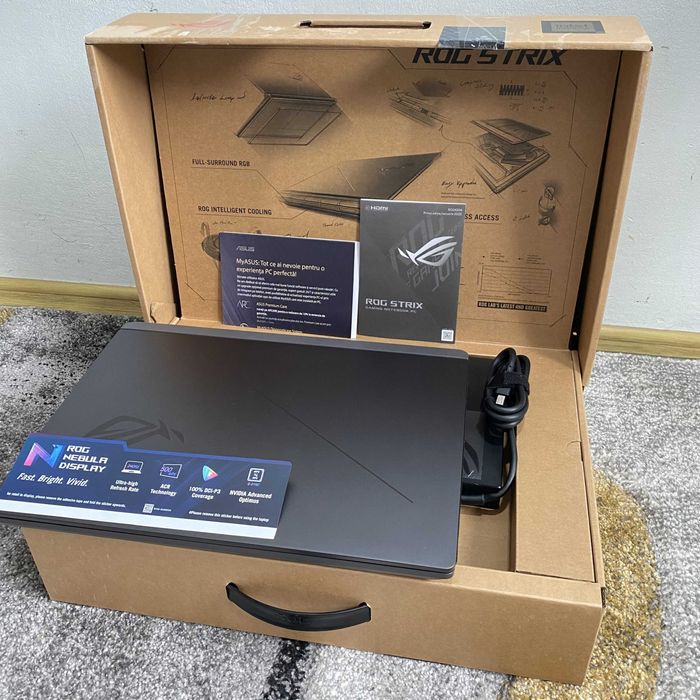 ROG Strix G16,Intel Core Ultra 9 275HX,RTX 5070,16GB RAM,garantie 3ani