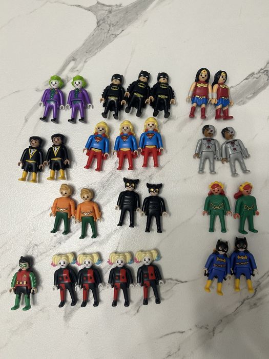 Киндер DC playmobil