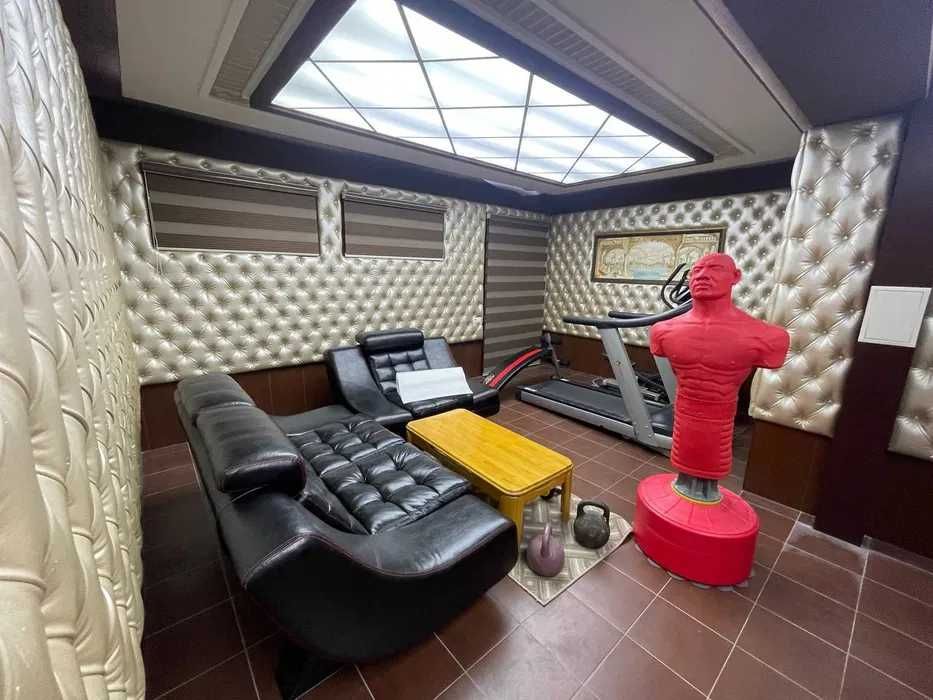 Срочно Сдаю Луначарский 7 комн Участок 700.кв.м 118*