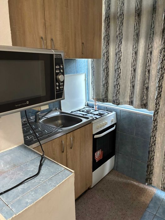 Inchiriez apartament cu 1 camera in Nufarul