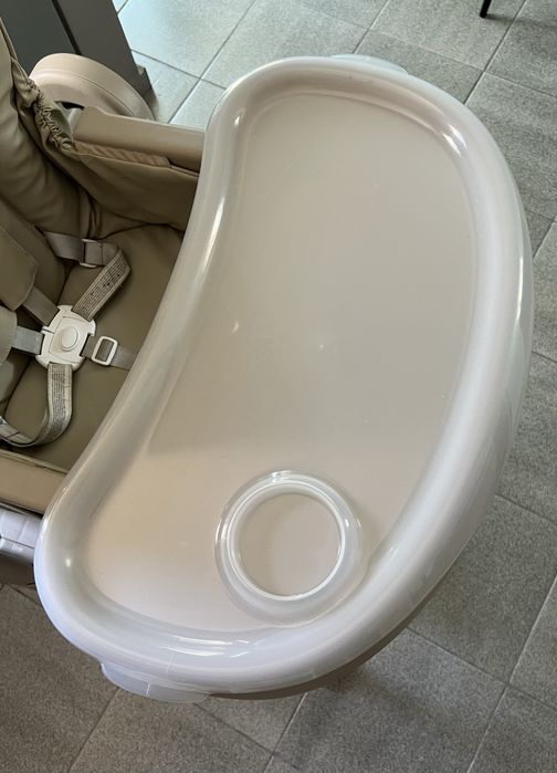 Столче за хранене chipolino master chef бежаво