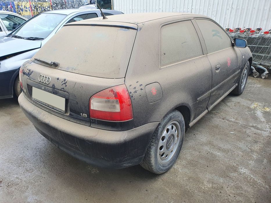 Dezmembrari  Audi A3 (8L1)  1996  > 2003 1.6 Benzina