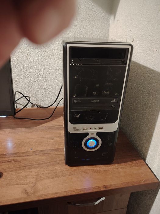 Системный блок для компьютера.