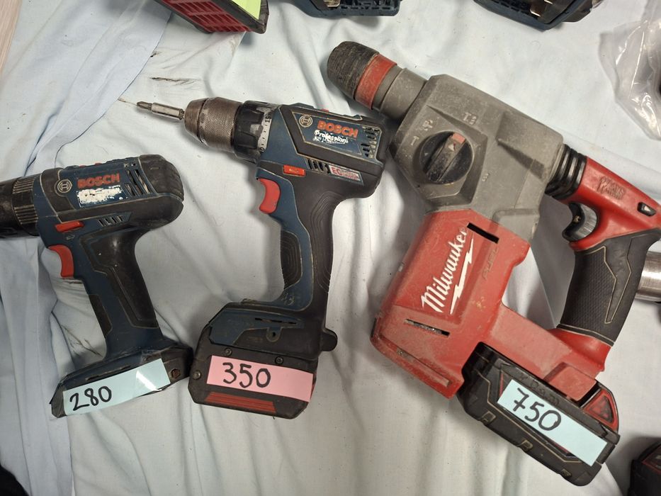 Lot scule profesionale acumulator Bosch / Milwaukee / Metabo + mască s