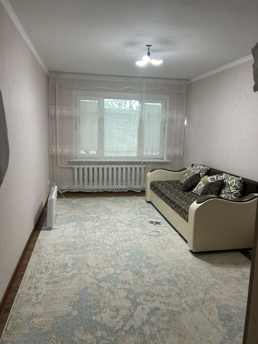 Кілем сатамын екеу