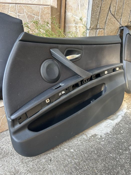 Салон за БМВ BMW E90