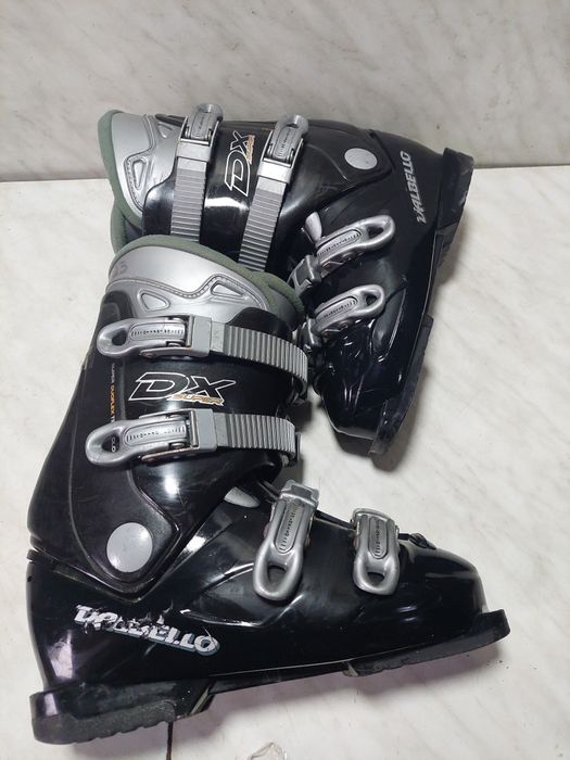 Clapari ski schi  Dalbello mondo  26  corespunde mărimii 40