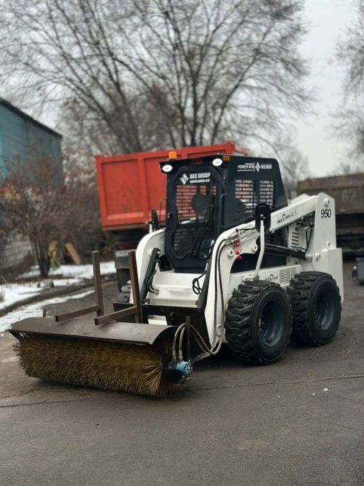 Мини погрузчик аренда щётка бобкат