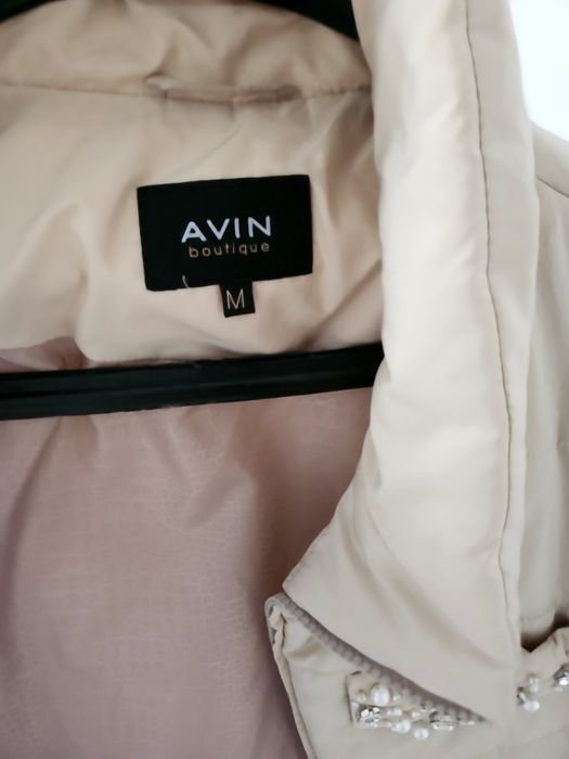 Късо дамско яке Avin