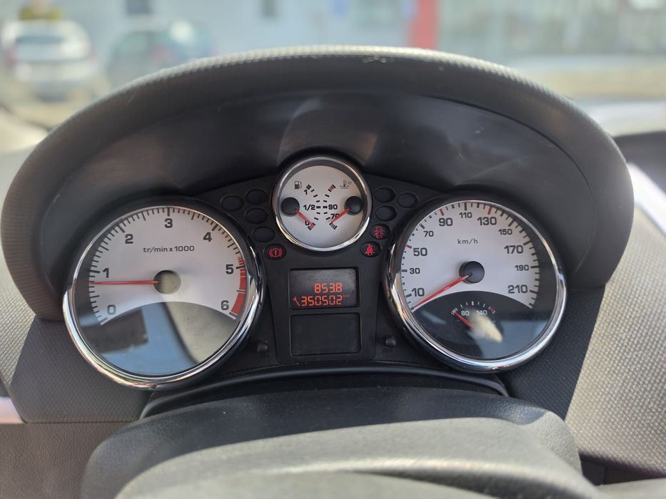 Peugeot 207cc / 2008