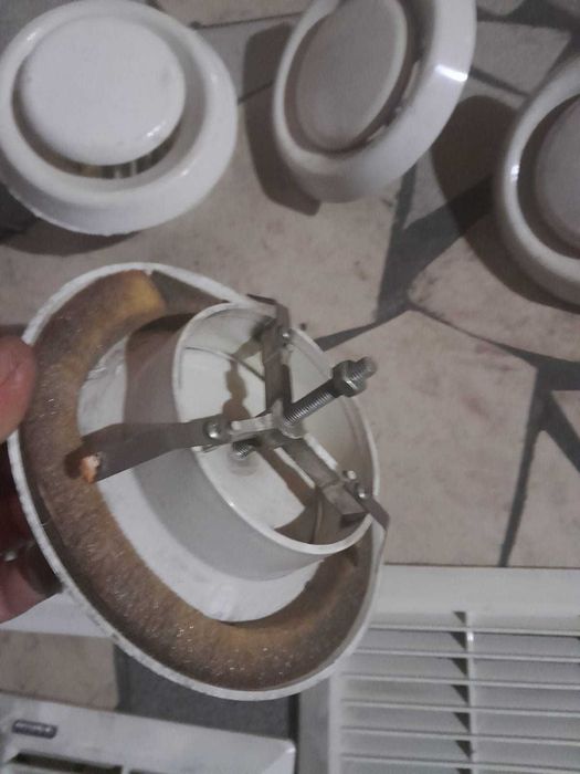 Продам вытяжки в хорошем состоянии