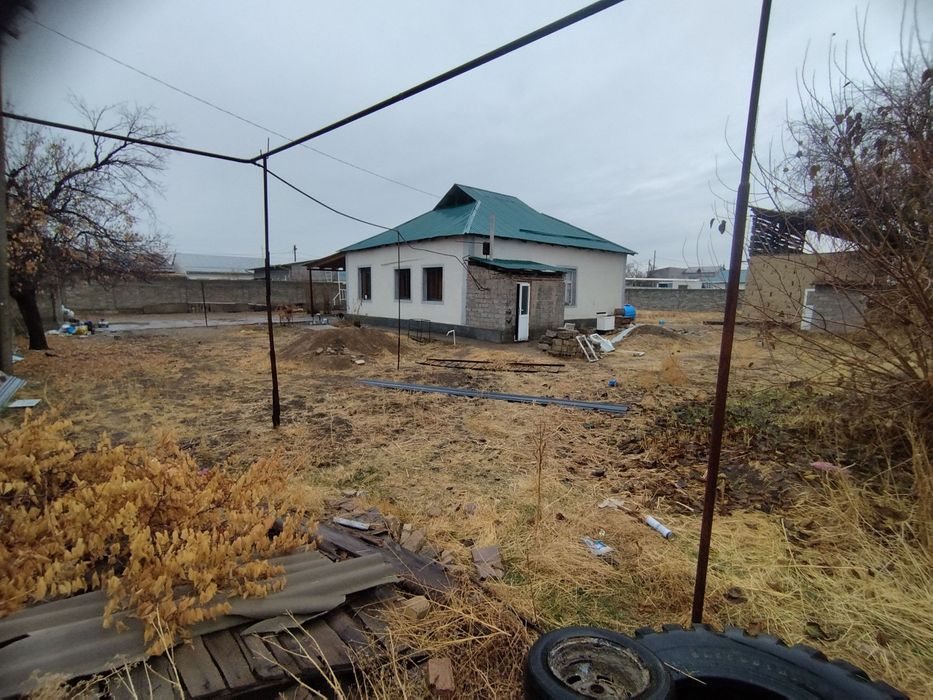 Срочно ер сотилади угловой Яшнобод Тузелда