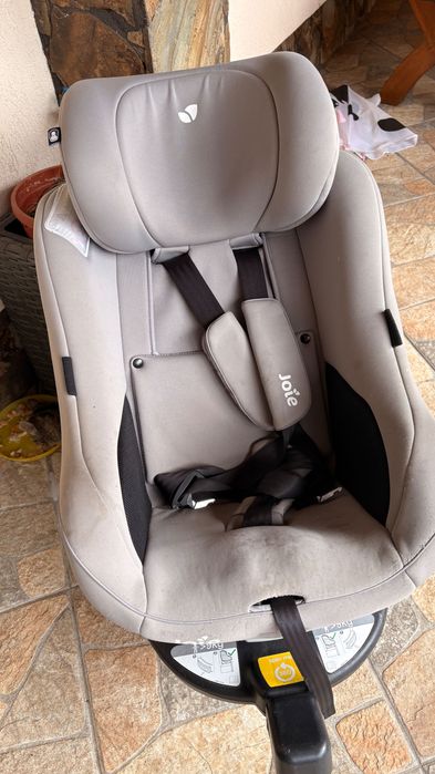 Scaun de masina pentru bebelusi