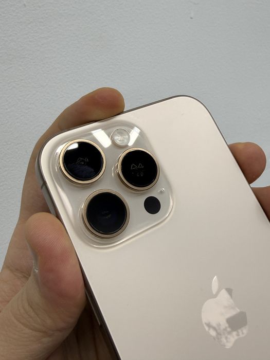 Iphone 16 pro max 256 gold идеал