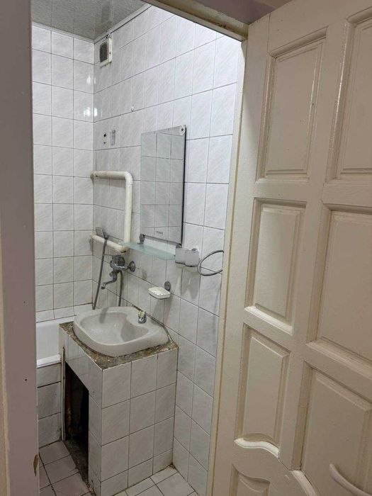 id: 260102 Срочно Чорсу, Коратошда 4 хонали квартира ижарага берилади.