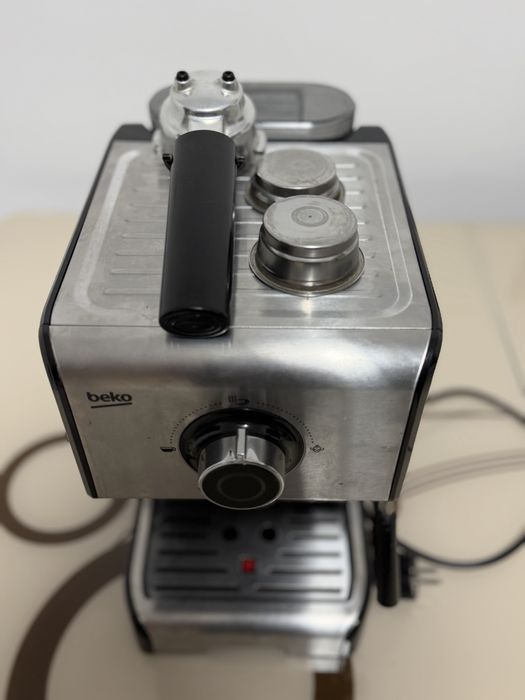 Espressor Beko CEP5152B