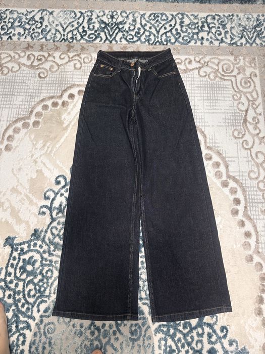 Продам женские джинсы