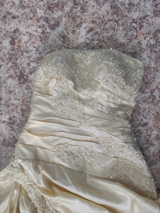 Платье свадебное