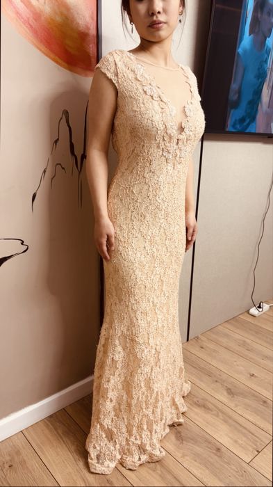 Продам платье свадебные