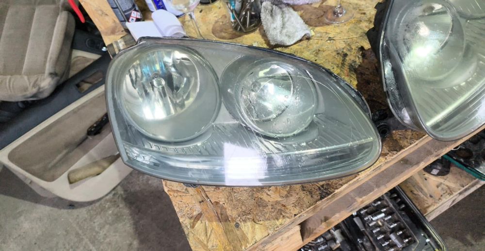 Faruri golf 5 cu halogen