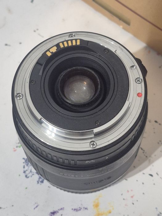 Obiectiv foto Sigma 28-200 EOS cu defect