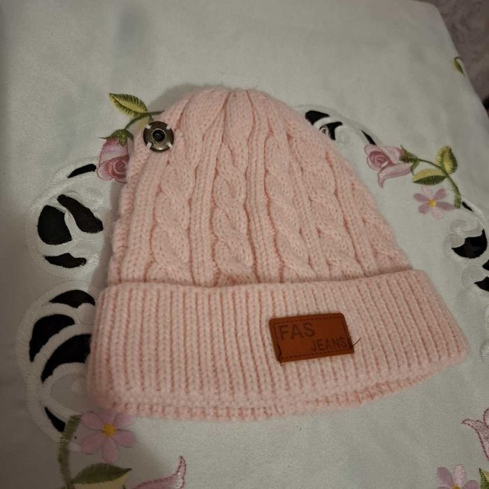 Розова     Шапка