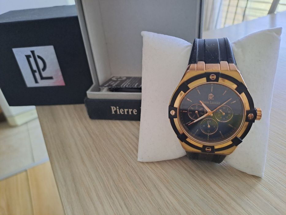 Марков часовник Pierre Lannier