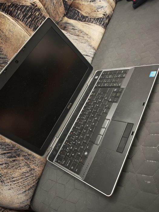 лаптоп Dell Latitude E6530 / i5 / 8GB RAM / 128GB SSD / NVIDIA / 15.6"
