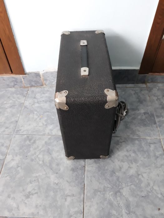 Amplificator pentru chitară