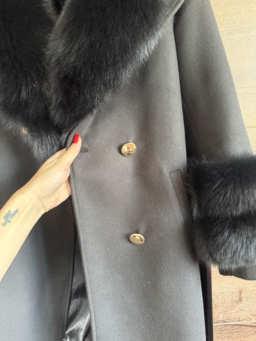 Черно кашмирено палто с пух