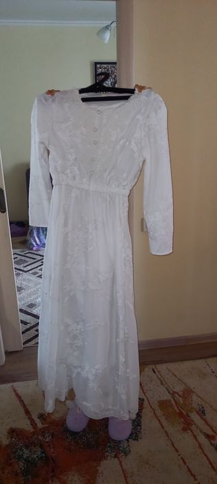Платье вечернее белое