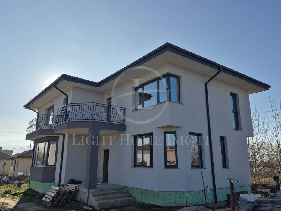 Продава се Къща в с. Златитрап, Област Пловдив - 263 кв.м за 702 €/кв.м - Снимка #12