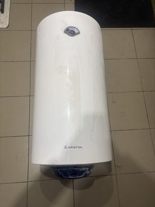 Аристоны 50 и 100 литров.Рабочие