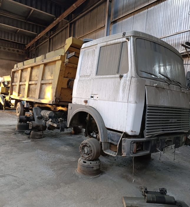 МАЗ самосвал 25 тонн