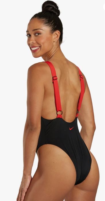 Nike Scoop Neck One Piece - чисто нов цял бански