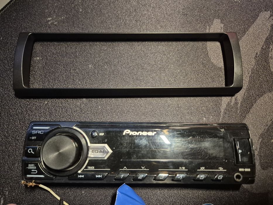 Pioneer MVH-08UB usb/aux