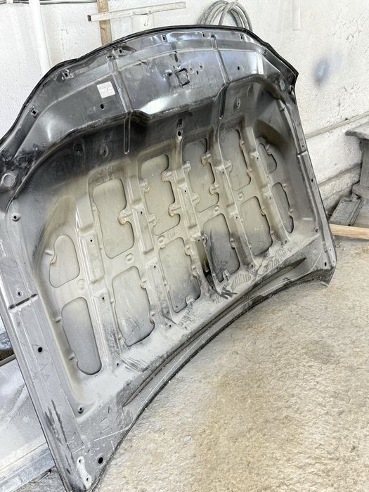Капот Lexsus 570 продам