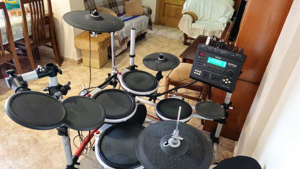 Електронни барабани Yamaha 900k