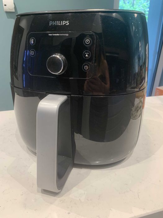 Philips Airfryer Twin TurboStar – отлично работещ, запазен